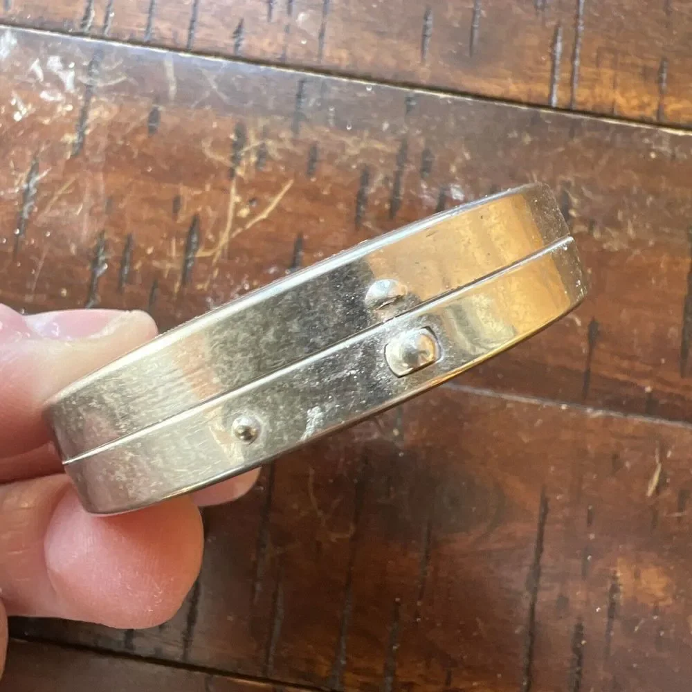 Vintage RICHARD‎ HUDNUT  Makeup Compact Silver Tone